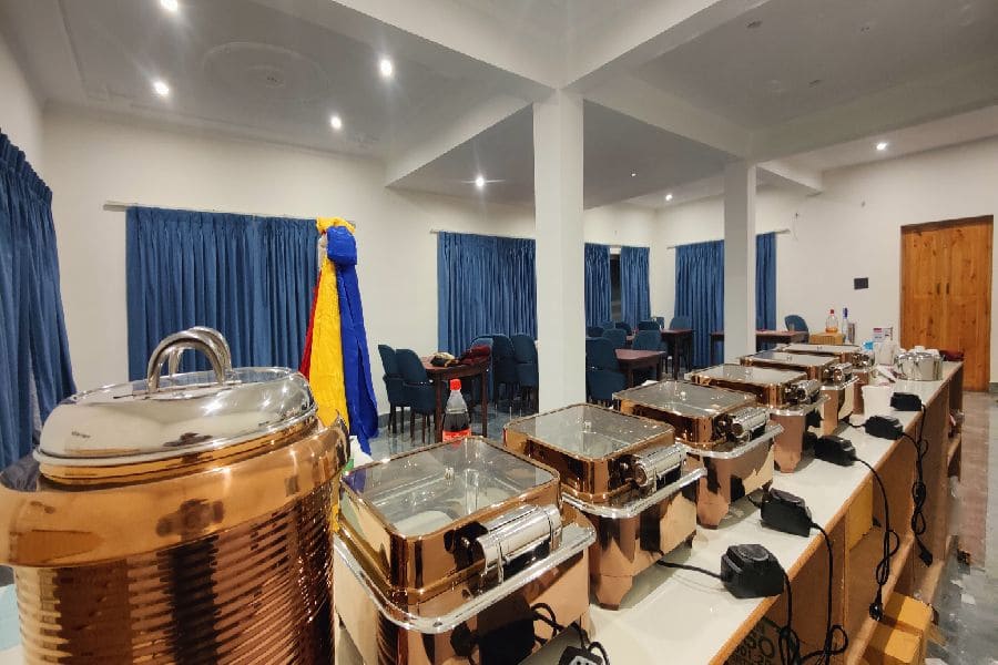 mountain view resort in pangong lake